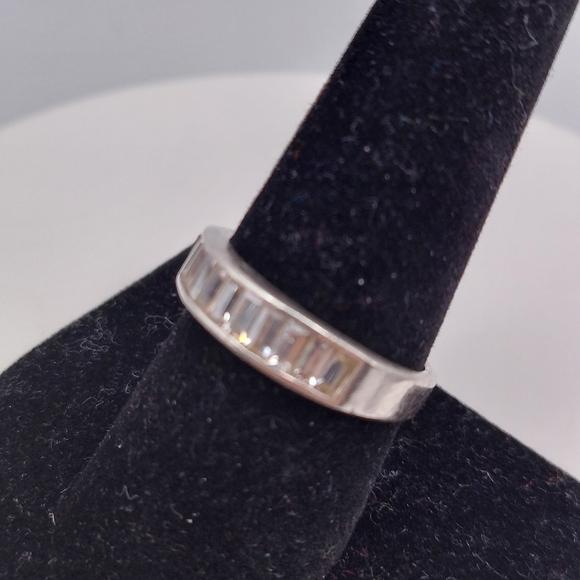 Vintage Avon Sterling Ring sz 9, Emerald Cut Cz, GC. - Picture 5 of 12